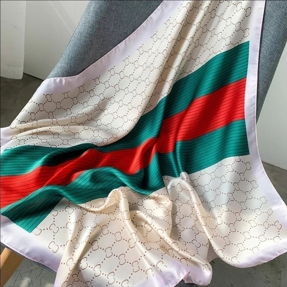 70*70cm Square Scarf - Picture 2 of 2